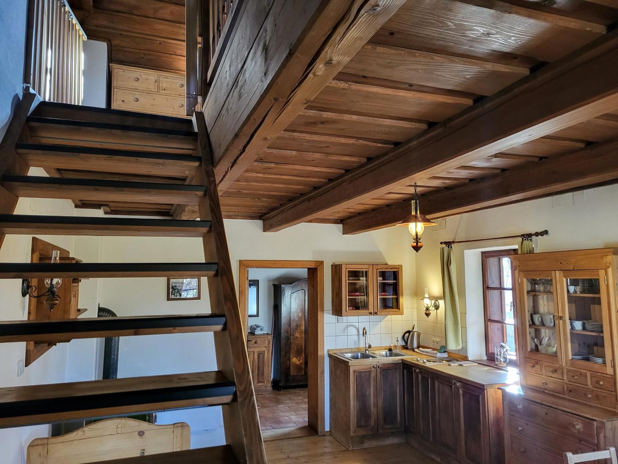 Apartmány Červený Dvůr Chvalšiny Esterno foto