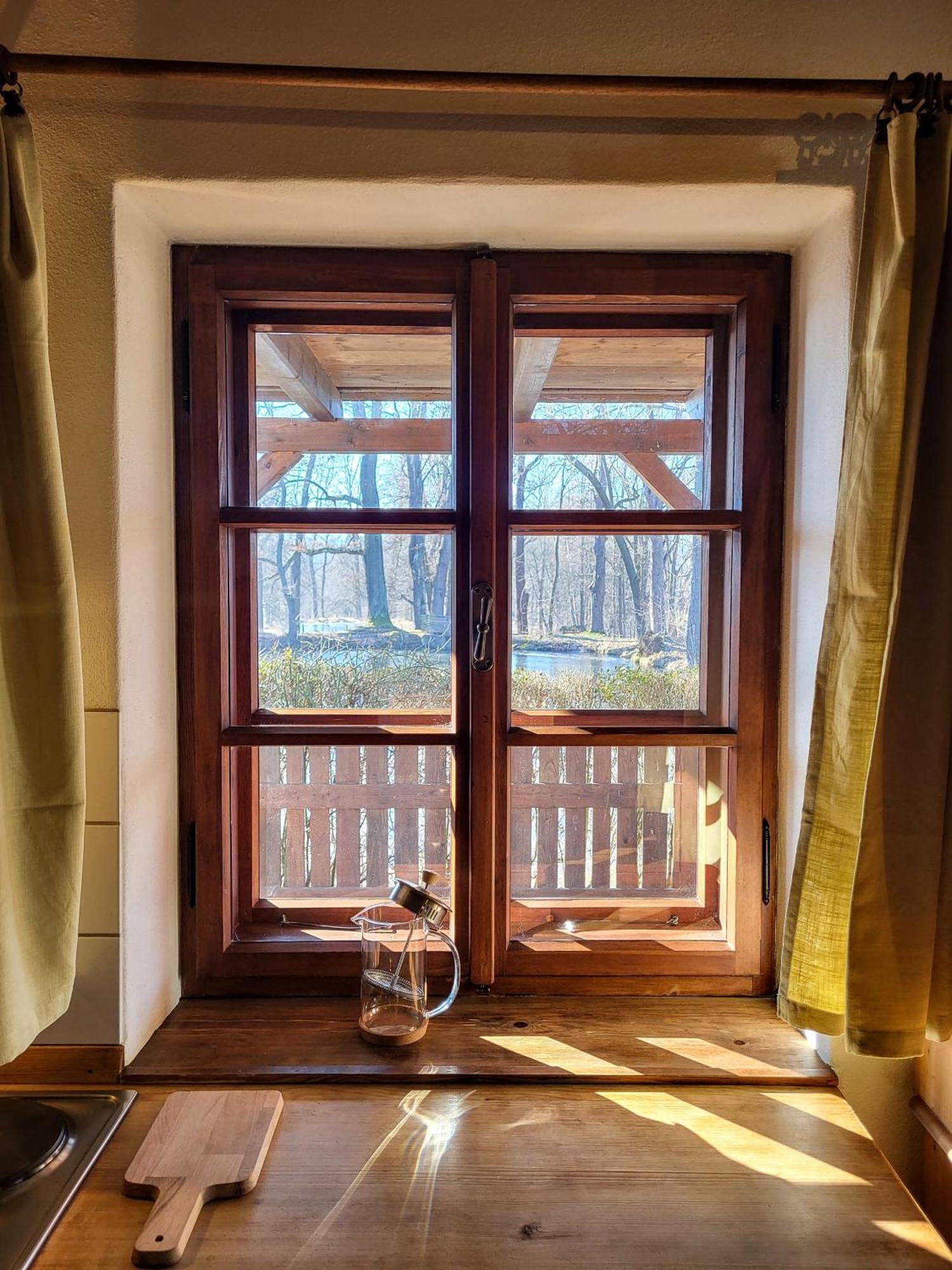 Apartmány Červený Dvůr Chvalšiny Esterno foto