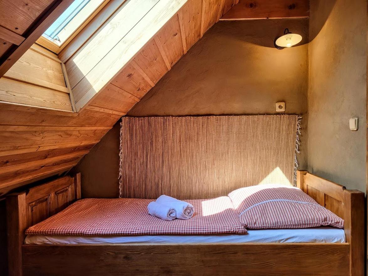 Apartmány Červený Dvůr Chvalšiny Esterno foto