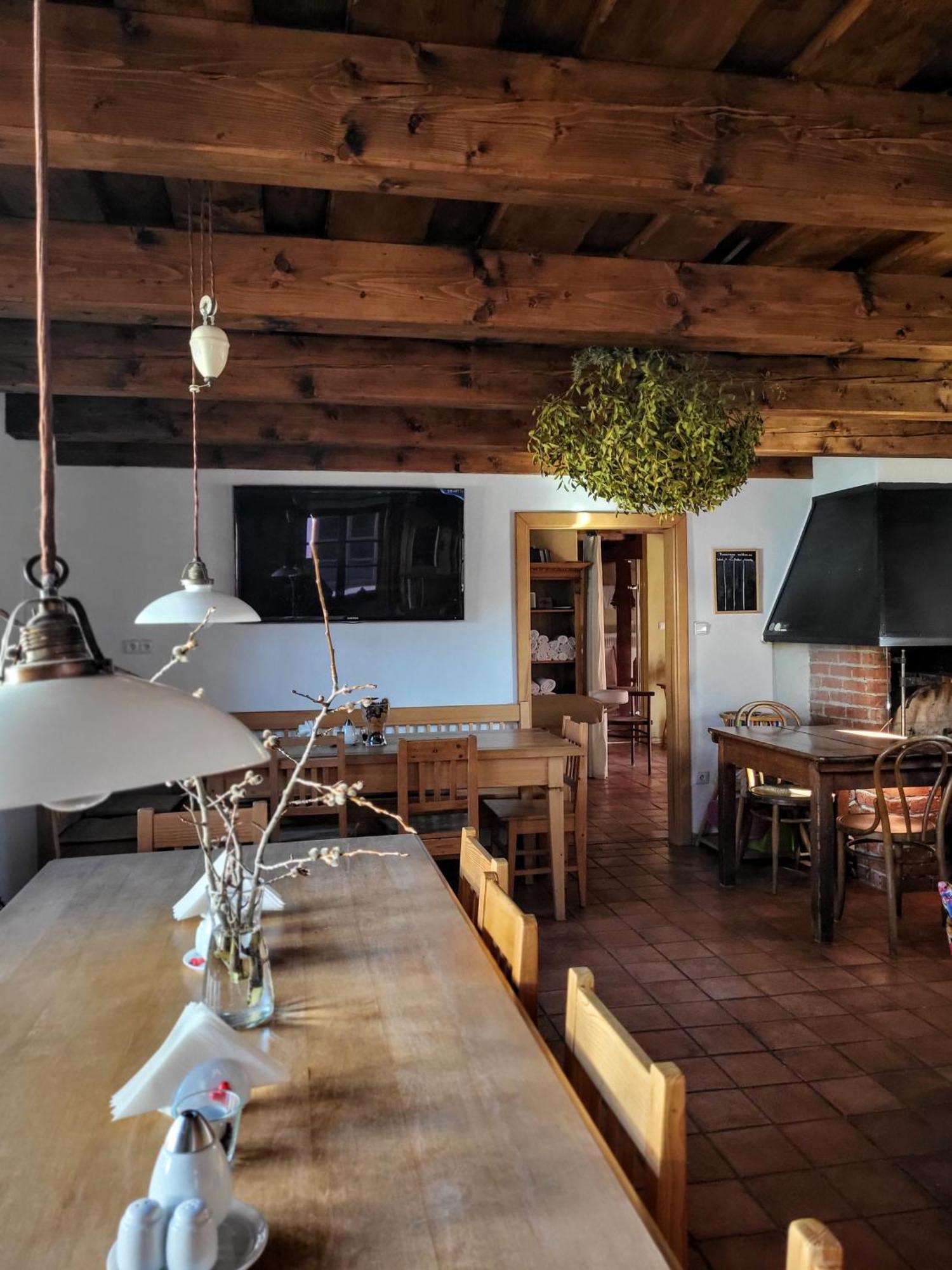 Apartmány Červený Dvůr Chvalšiny Esterno foto