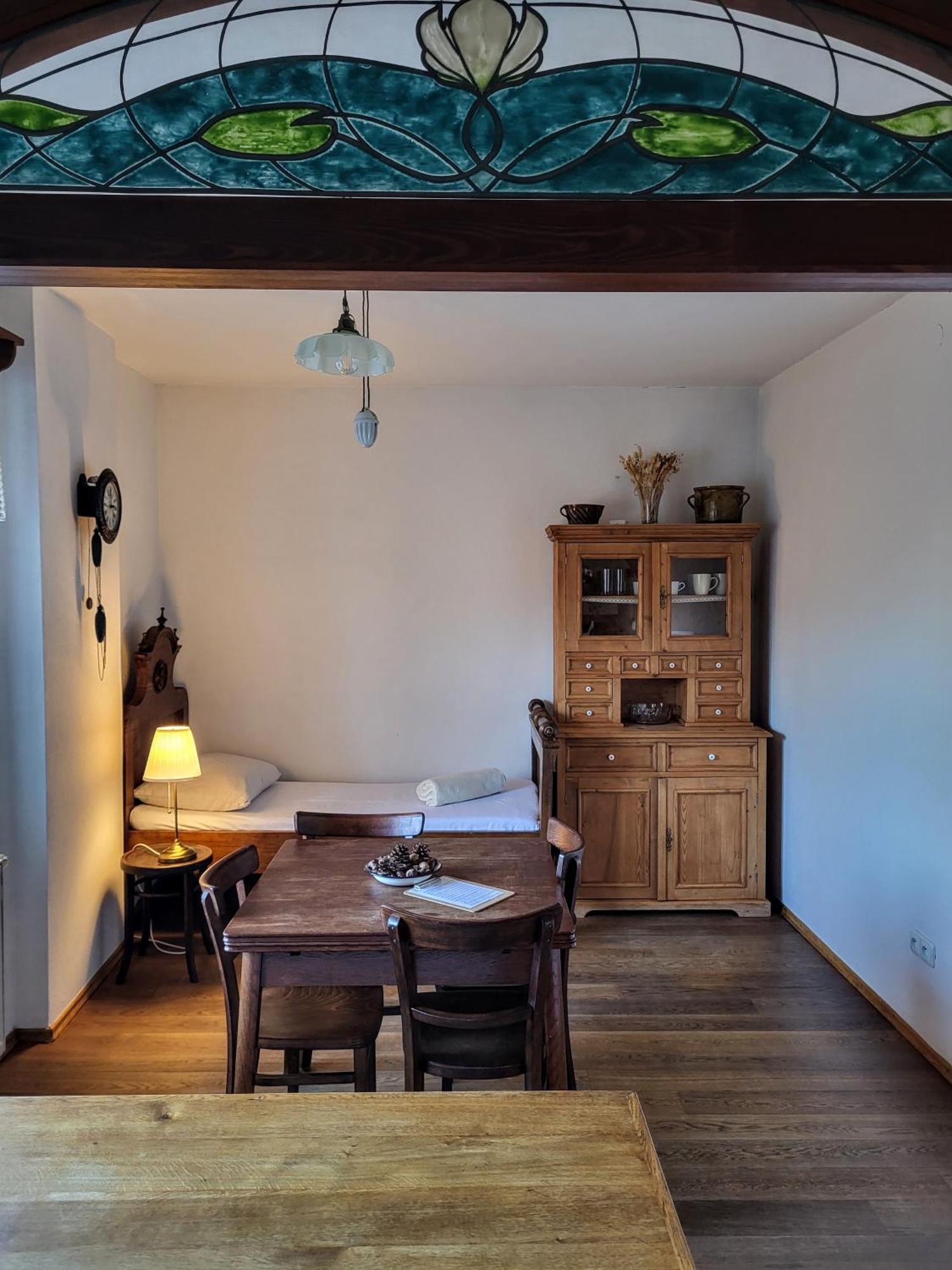 Apartmány Červený Dvůr Chvalšiny Esterno foto